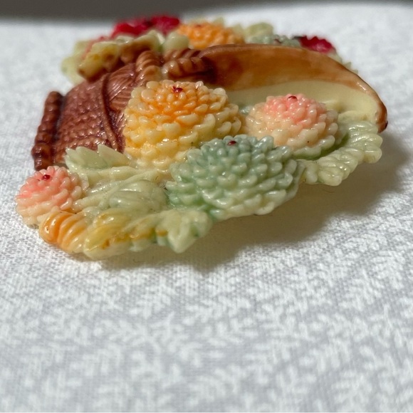 Vintage Japanese Celluloid Floral Basket Brooch 1950's Mid-Century Pin - Picture 7 of 11